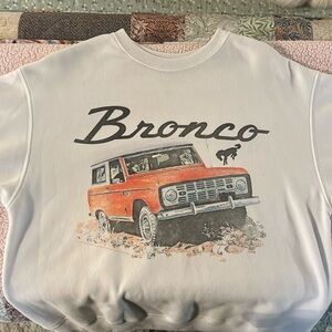 Women’s Oversized Ford Bronco Graphic Crew Sweatshirt